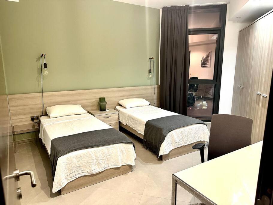 Stunning 2Br Apt In St Julians San Ġiljan Exterior foto